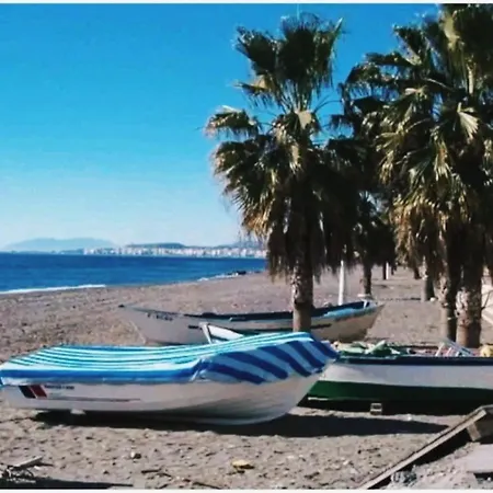 Precioso Con Garaje En Avenida Andalucia 77 Playa Mezquitilla *